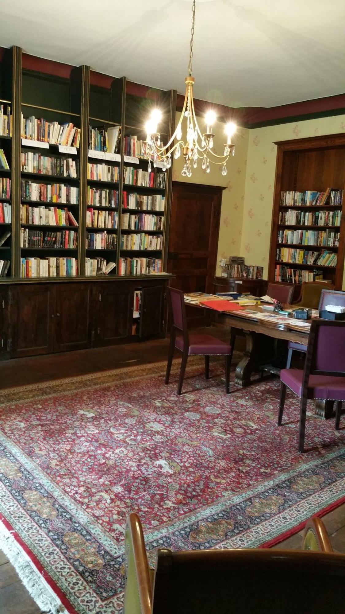 Chateau De Bellefond Lagrauliere Bagian luar foto