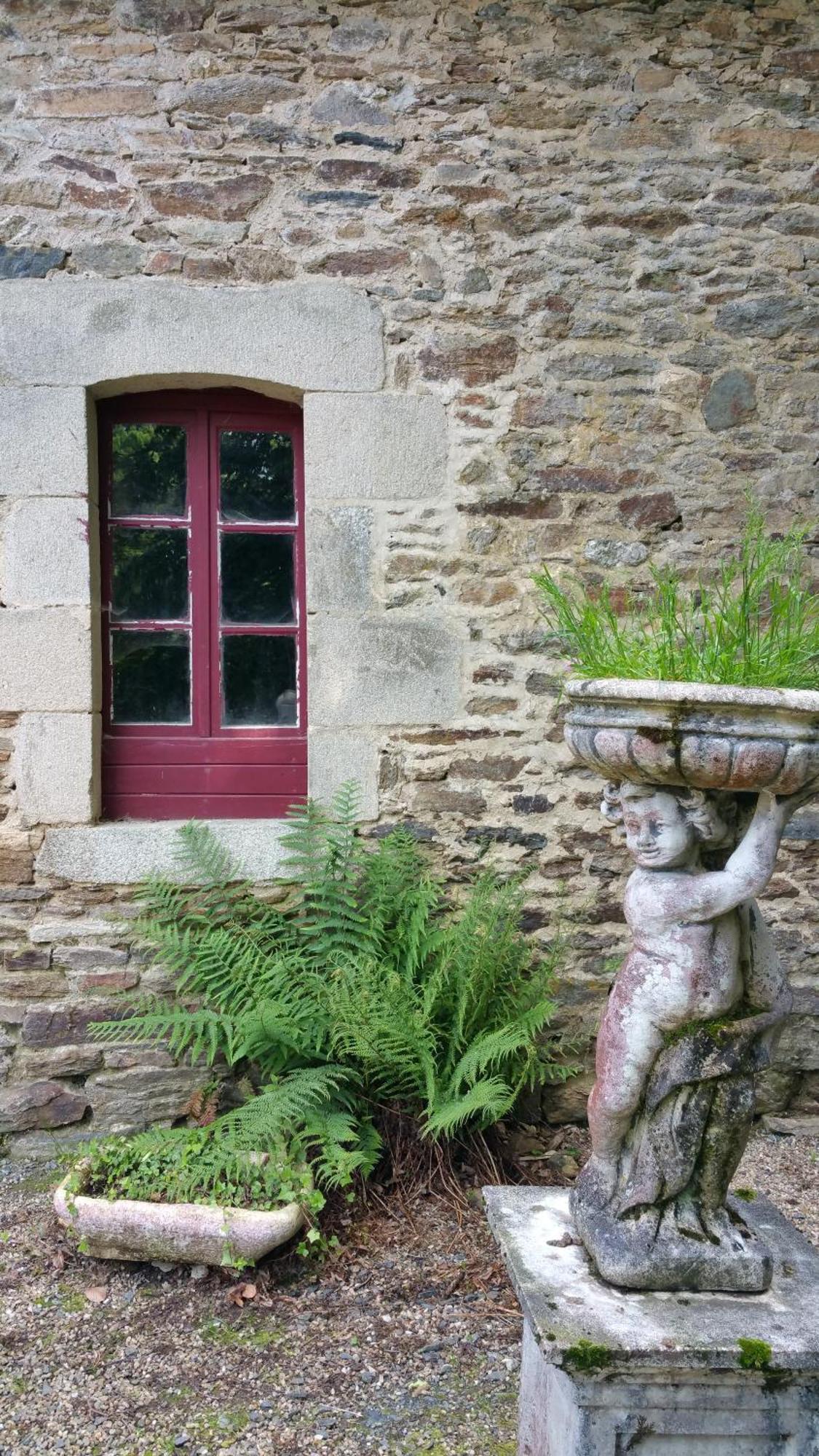 Chateau De Bellefond Lagrauliere Bagian luar foto