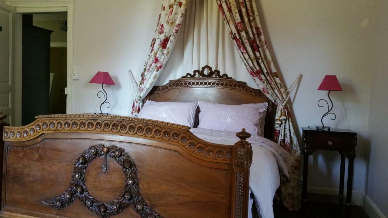 Chateau De Bellefond Lagrauliere Ruang foto